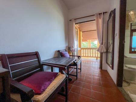 1-Bedroom Furnished Seaview Apartment with Beachfront Pool near Hua Thanon Koh Samui