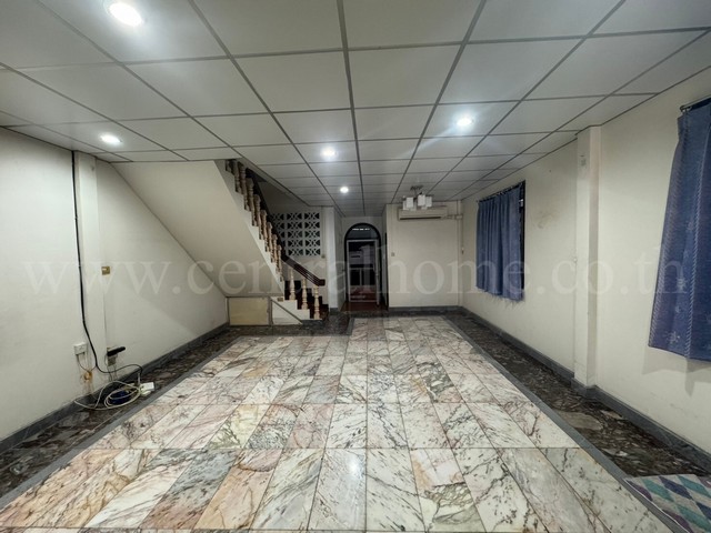 P1 บ้านแฝด เมืองเพชรวิลล่า ซอยแก้วเงินทอง 39 จรัญสนิทวงศ์ 35