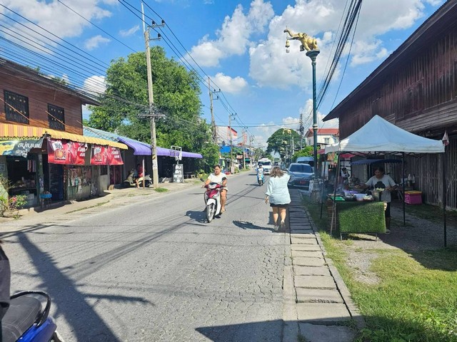 ขายที่เปล่าทำเลทอง บ้านหมอ สระบุรี 1 ไร่ 58 ตร.ว. ติดถนนใหญ่ ใกล้ ธกส. พร้อมบ้านไม้ ราคา 10.9 ล้าน