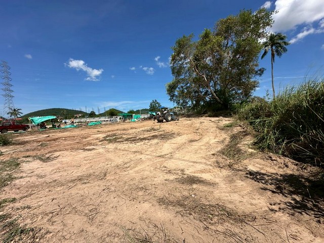 ขายที่ดินแปลงสวย ใจกลางเมืองศรีราชา อัสสัมชัญ เลียบทางรถไฟ TP-L1226