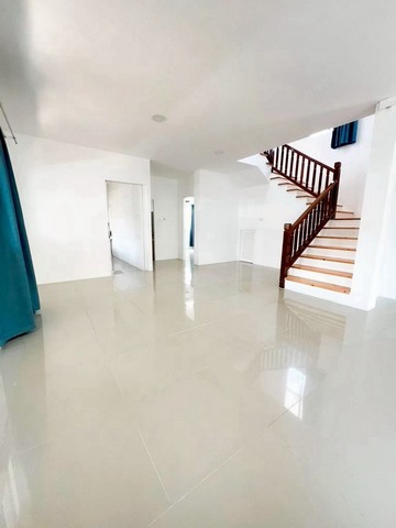 บ้านเดี่ยว สภาพนางฟ้า สไตล์โมเดิร์น โครงการ รุ่งอรุณวิลล์ หางดง