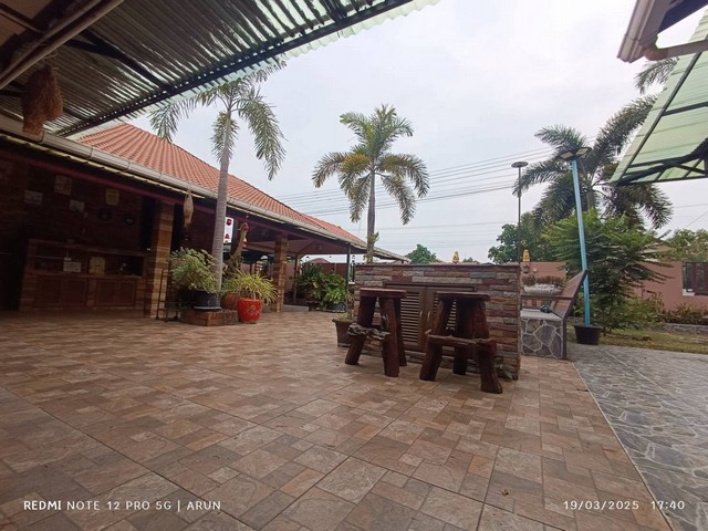 ขายบ้านเดี่ยวหรู พร้อมอยู่  160 ตารางวา หมู่บ้านเพชรชมภู ซอย8 สะเดียง เมืองเพชรบูรณ์  ZE828