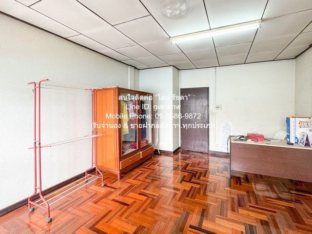 Townhome ขายทาวน์เฮ้าส์ 2 ชั้น ในหมู่บ้าน ซ.รามคำแหง 98 (MRT คลองบ้านม้า) 18 ตร.ว. 3 น 2 น้ำ 1 จอดรถ ราคา 2,575,000 บาท 3 ห้องนอน 2575000 THB ใกล้ รถไฟฟ้าสายสีส้ม MRT คลองบ้านม้า ดีเวอร์