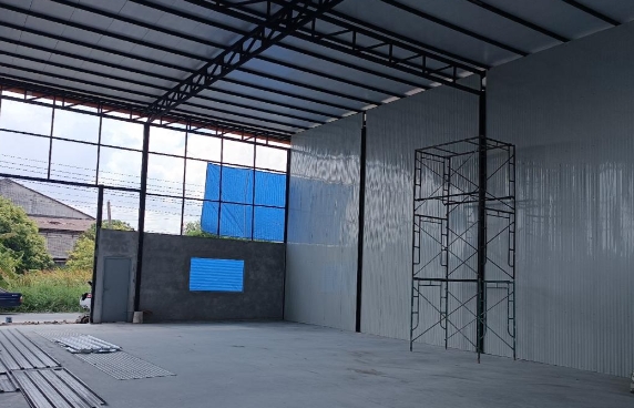 ให้เช่าโกดัง อาคาร 420 ตรมด มีติดกัน 2 ห้อง อ.บางพลี ถ.เทพารักษ์  ใกล้สนามบินสุวรรณภูมิ 