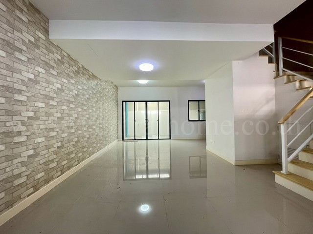 ทาวน์เฮ้าส์ หมู่บ้าน เดอะ คอนเนค 37 หลักสี่ - ดอนเมือง