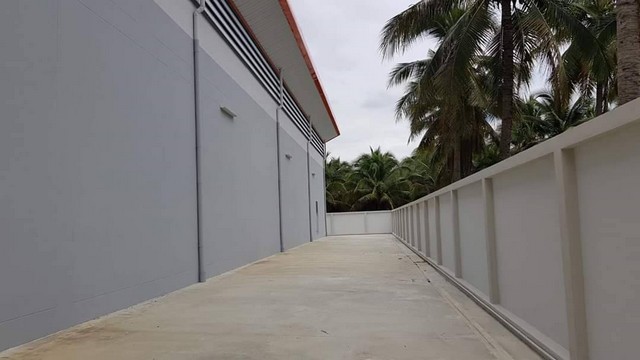 ขายแฟกเตอรี่กระทุ่มแบน พร้อมโฮมออฟฟิศ 1 ไร่ ซ.สุคนธวิท 25 ใกล้ถนนเพชรเกษม