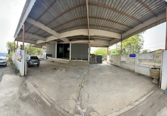  ให้เช่าโกดัง และสำนักงาน 1,000 ตารางเมตร  มีบ้านพักคนงาน 3 ห้อง ตำบล คลองควาย อำเภอสามโคก