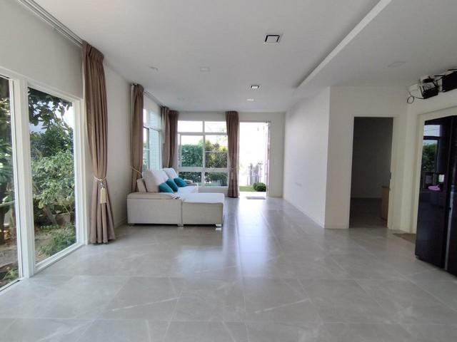 ขายบ้านเดี่ยว 2 ชั้น 70.4 ตรว. โครงการมัณฑนา บางนา-วงแหวน ถ.รามคำแหง 2 ใกล้ ม.รามคำแหง 2