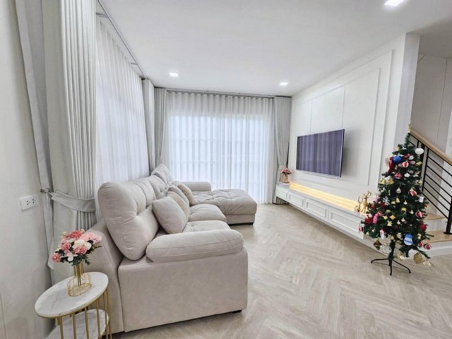 ให้เช่าบ้านเดี่ยว 2 ชั้น หมู่บ้าน Golden Neo Sukhumvit-Lasalle สุขุมวิท 113 ใกล้ BTS สำโรง