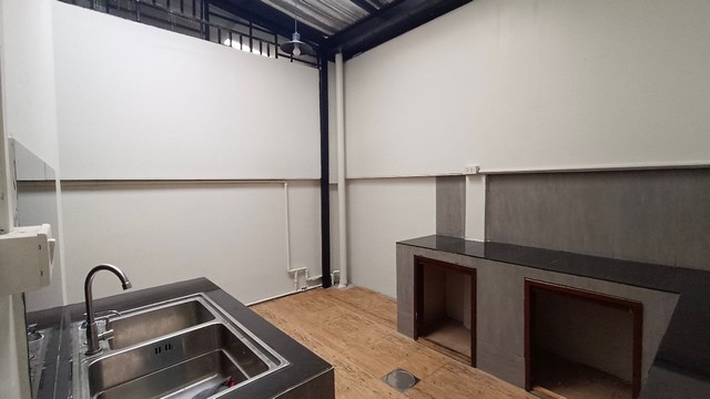 ให้เช่าทาวน์โฮม 3.5 ชั้น ม.Haus 35 แจ้งวัฒนะ-ปากเกร็ด ซ.35 ตกแต่งพร้อมอยู่