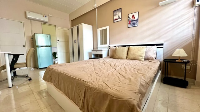 นักศึกษา เกสต์เฮ้าส์ หลังมุม รร.นานาชาติฮาร์โรว์ 5.5 กม.เงียบสงบ  ย่านหลักสี่  13 นอน 13 น้ำ  Airbnb คาเฟ่ ร้านอาหาร