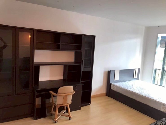 เซ็นทรัล รามอินทรา 3.2กม. จดทะเบียนได้ โลตัส ลาดปลาเค้า 850ม. ให้เช่าทาวน์โฮม 3 ชั้น 3นอน เกษตร-นวมินทร์ 160 ตร.ม. 4แอร์  กว้าง 5ม. 25ตรว.