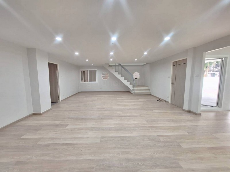 ขายด่วน บ้านเดี่ยว 2 ชั้น ทำเลทอง ม.เสนานิเวศน์ ซอย 112 บ้านรีโนเวทใหม่ 3ห้องนอน 2ห้องน้ำ ห้องครัวต่อเติมเรียบร้อย - ghd000597