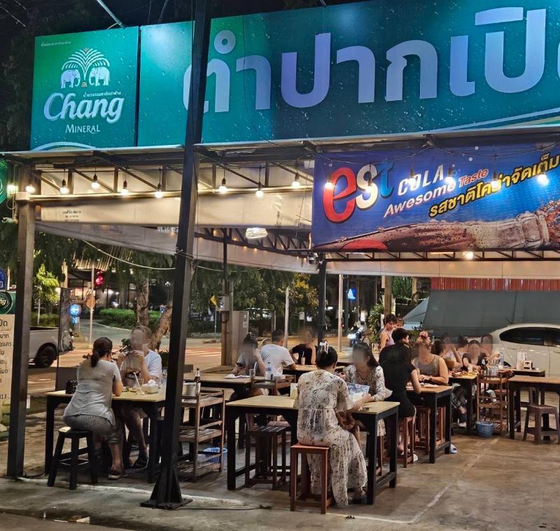 เซ้งร้านตำ เฉพาะโครงสร้าง 100,000 บ รามอินทรา ลาดปลาเค้า ตลาดเดินเพลิน ตรงข้ามห้างเดอะแจ๊ส