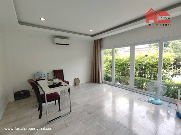 ขายบ้านเดี่ยว 2ชั้น  95.8 ตร.ว พื้นที่ใช้สอย 450ตร.ม  6ห้องนอน 5ห้องน้ำ เฟอร์บางส่วน ถนนกรุงเทพกรีฑา-ศรีนครินทร์ ราคาขาย 17.5 ล้านบาท