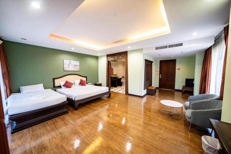 โรงแรม โรงเเรมทรงไทยพัทยานาเกลือ 550000000 BAHT 126BEDROOM126ห้องน้ำ พื้นที่เท่ากับ 1712 ตาราง.วา ไม่ไกลจาก พัทยา ราคางาม ใกล้ตลาดลานโพธิ์นาเกลือ