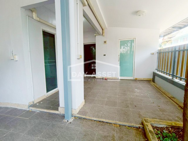 ขายทาวน์โฮม 3 ชั้น หมู่บ้านบุษบาวิลล์ ราชพฤกษ์ ซอยท่าอิฐ เนื้อที่ 14.5 ตร.ว. ขายเพียง 6,390,000 ล้านบาท