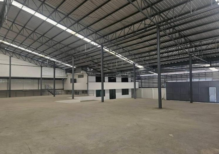 ให้เช่าโกดัง โรงงาน พื้นที่สีม่วง พุทธมณฑลสาย 4 ขนาด 1,680 ตร.ม.