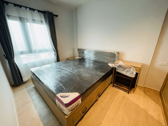 ขาย คอนโด พร้อมผู้เช่าสัญญา 1 ปี Altitude Unicorn สาทร-ท่าพระ ขนาด 30.97 ตร.ม. รถไฟฟ้า BTS สายสีลม  เขตธรบุรี  กรุงเทพฯ