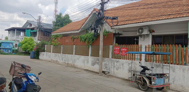 ขายบ้านพร้อมที่ดินในตัวเมืองจังหวัดบุรีรัมย์ เขตเทศบาลเมืองบุรีรัมย์ จังหวัดบุรีรัมย์ เนื้อที่ 68 ตารางวา