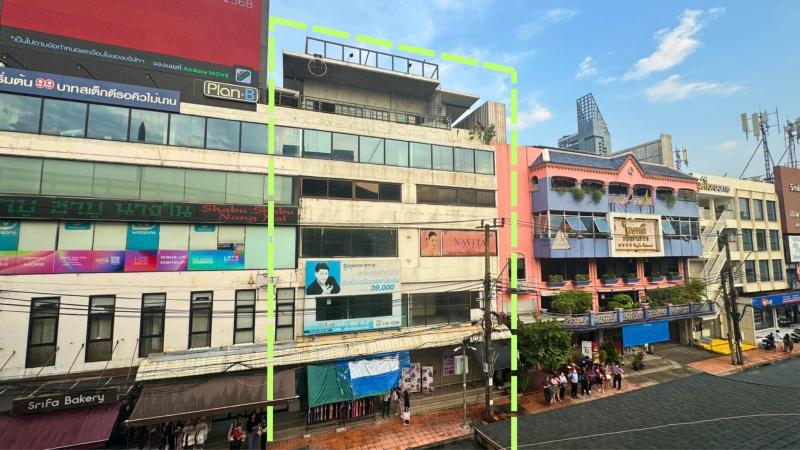 ขายด่วนราคาพิเศษ อาคารพาณิชย์ 6 ชั้น 2 คูหา หน้าทางขึ้น-ลง BTS 