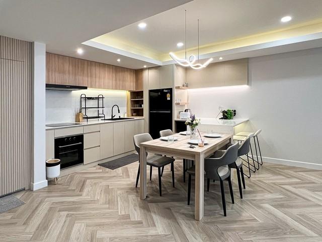 ให้เช่าทาวเฮาส์ 2 ชั้น 30 ตรว. ถนนเอกมัย 22 ปรีดีพนมยงค์ 41 ใกล้ BTS พระโขนง ( รีโนเวทใหม่ )