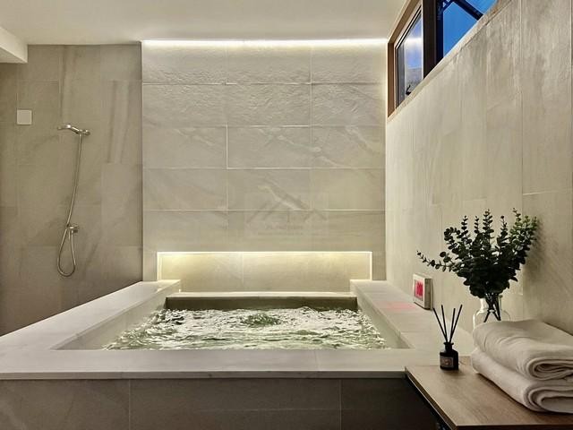 ให้เช่าทาวน์เฮาส์ 2 ชั้น 30 ตรว. ย่านเอกมัย 22 ปรีดี พนมยงค์ 41 ใกล้ BTS พระโขนง ( รีโนเวทใหม่ )