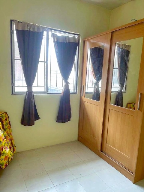 วัดเทียนดัดรร.ยอแซฟอุปถัมภ์ 1.6 กม.3 นอน  บิ๊กซี อ้อมใหญ่ 2.1 กม. ให้เช่าทาวน์เฮาส์ 2 ชั้น 24 ตร.วา.204 ตร.ม