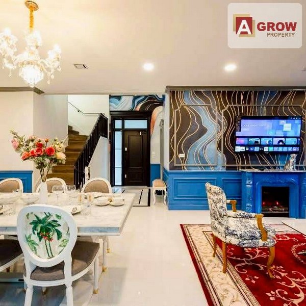 ขาย/ให้เช่าหมู่บ้านนันทวัน พระราม 9 - กรุงเทพกรีฑาตัดใหม่  บ้านมุม ตกแต่งสไตล์ Classic France พร้อมอยู่