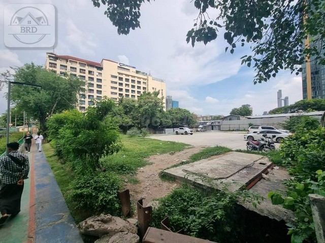 ขายที่ดินทำเลทอง เอกมัย23 เนื้อที่ 371.9 ตรว.ขายวาละ 3.5 แสน วัฒนา กรุงเทพหมานคร