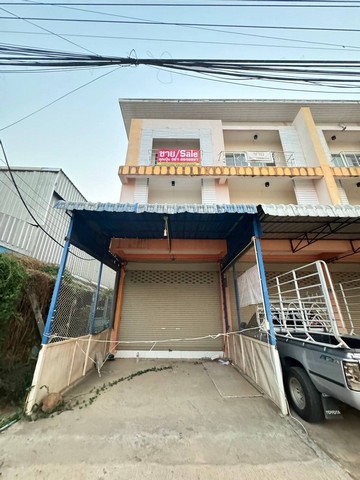 ขายขาดทุนอาคารพาณิชย์ 3 ชั้น ติดถนนสายแม่สอด-อุ้มผาง อาคารพาณิชย์พระธาตุผาแดงตาก