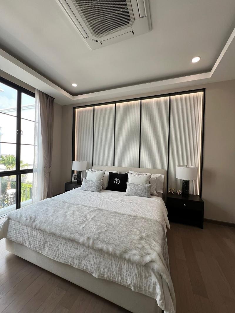 ให้เช่าบ้านใหม่3 ชั้น ซอยสุคนธสวัสดิ์  เอกมัยที่ดิน 44.90 ต.ร.วา บ้าน 327.85 ต.ร.ม.  4 ห้องนอน 5 ห้องน้ำ 2 จอดรถ 1 ห้องแม่บ้าน