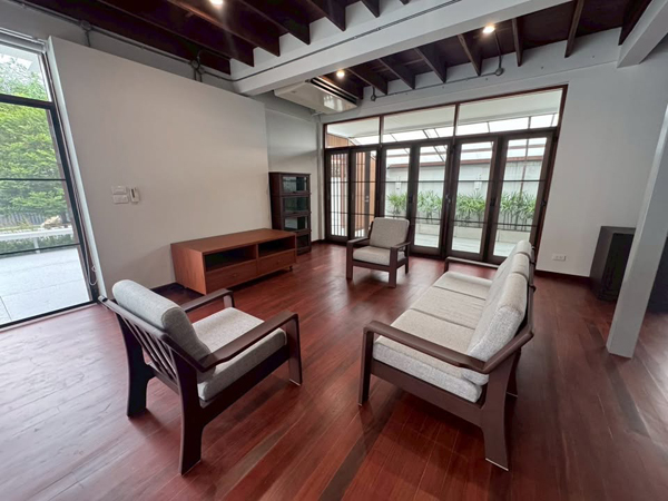 ให้เช่าคอนโด  ใกล้มหาวิทยาลัยบูรพา โพธิ์แก้ว คอนโดเทล  ชั้น 7 วิวเมือง ใกล้แหลมทองบางแสน ชลบุรี *  ชั้น 7 วิวเมือง พร้อมอยู่