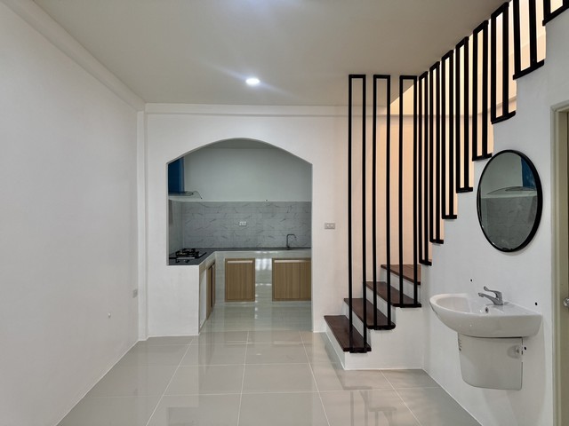 หมู่บ้านภูเก็ตวิลล่า1 ทาวน์โฮมรีโนเวทใหม่ 18วา 2ห้องนอน 1ห้องน้ำ ใกล้โลตัส ภูเก็ต