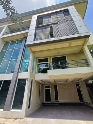 ให้เช่าโฮมออฟฟิต 4 ชั้น 600 ตรม. ย่านรามอินทรา ใกล้แฟชั่นไอแลนส์ จดทะเบียนบริษัทได้