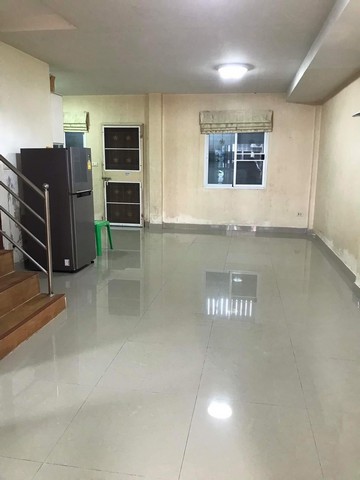 ขาย  เช่า ทาวน์เฮ้าส์แม่กลอง ติด 7-11 บ้านปรก ใกล้ถนนใหญ่  ที่บ้านปรก ทางเข้าวัดคู้สนามจันทร์