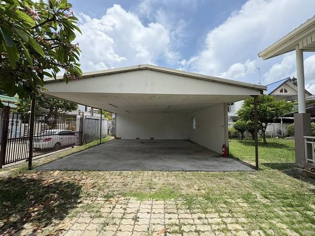 ขายบ้านเดี่ยว 2 ชั้น 149 ตรว. หมู่บ้านเมืองทอง 4 หลังมุม สุขุมวิท 101 ซอยปุณณวิถี 53