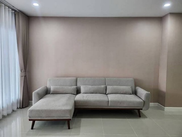 ทาวน์โฮม 2 ชั้น ตกแต่งครบ โครงการ กาญจน์สิริ พายัพ พร้อมผู้เช่า