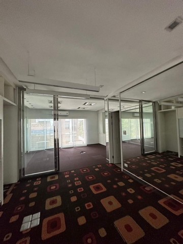 ให้เช่า โฮมออฟฟิศ 4 ชั้น 260 ตารางเมตร  โครงการบิสทาวน์ ลาดพร้าว  พร้อมเฟอร์นิเจอร์ ใกล้สถานีรถไฟฟ้า