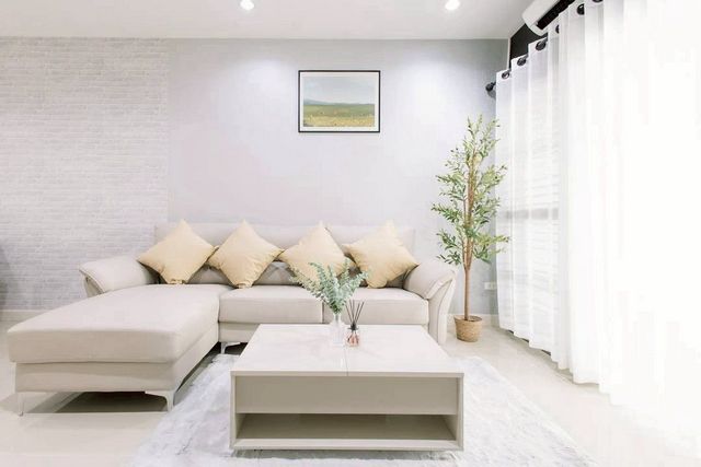 ขายพร้อมผู้เช่า 3.5 ล้าน #ดิเออบาน่า 3 ทาวน์เฮาส์ 2 ชั้น #เฟอร์นิเจอร์ครบ (สัญญาหมด พ.ย. 68) #ติดถนนซุปเปอร์ไฮเวย์ เดินทางสะดวก