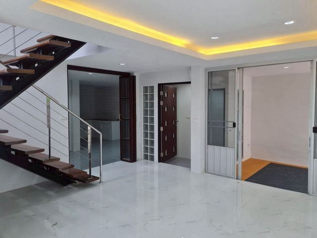 ขาย 3.27 ล้าน 35 ตรว. 4 นอน 4 น้ำ #หมู่บ้านขวัญเวียง #หางดง เชียงใหม่ #น้ำไม่ท่วม เดินทางสะดวก ใกล้เมือง