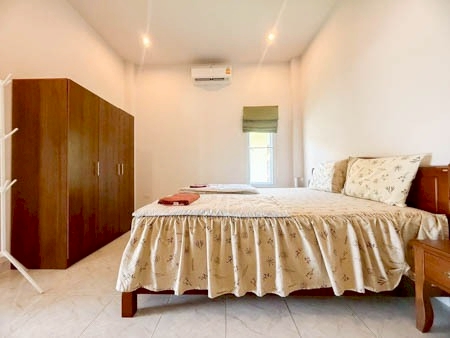 บ้านเดี่ยวให้เช่า 2 ห้องนอน 2 ห้องน้ำ ใกล้ทะเล โซนหน้าทอน เกาะสมุย เหมาะพักระยะยาว เฟอร์นิเจอร์ครบ เข้าอยู่ได้เลย