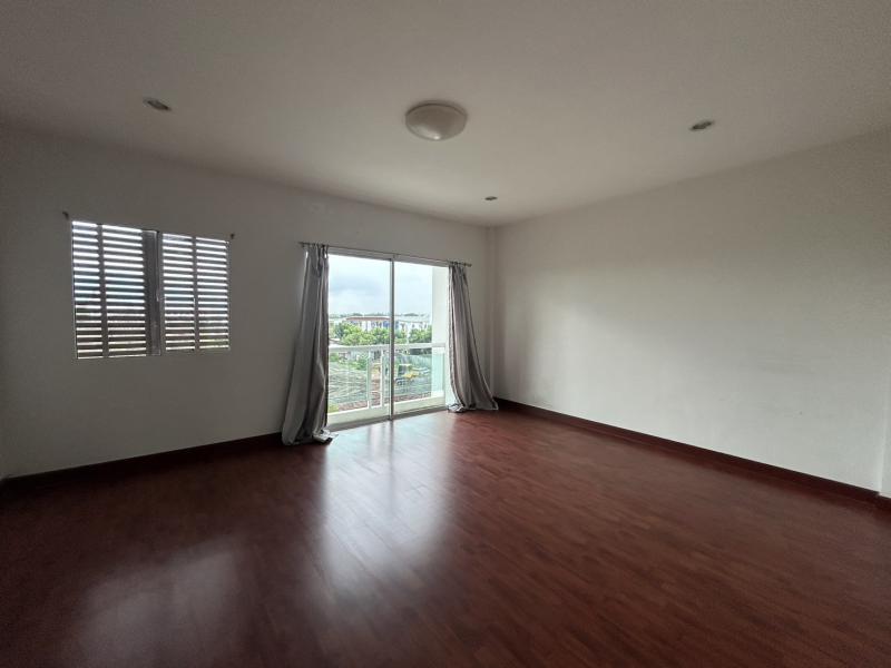 อาคารพาณิชย์ให้เช่า ทำเลทอง ย่านวิภาวดี อาคารพาณิชย์ให้เช่า ทำเลทอง ย่านวิภาวดี