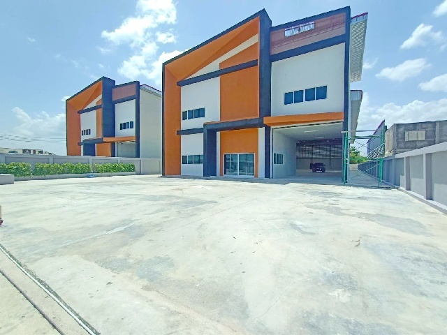 .เช่า-ขายโรงงาน 1.5ไร่ 1,350 ตร.ม ตลาดมหาชัย 3.0 กม.พร้อมออฟฟิศ 2ชั้น ถ.เศรษฐกิจ1 พระราม 2 รร.เทศบาลนาดี 1.3 กม.