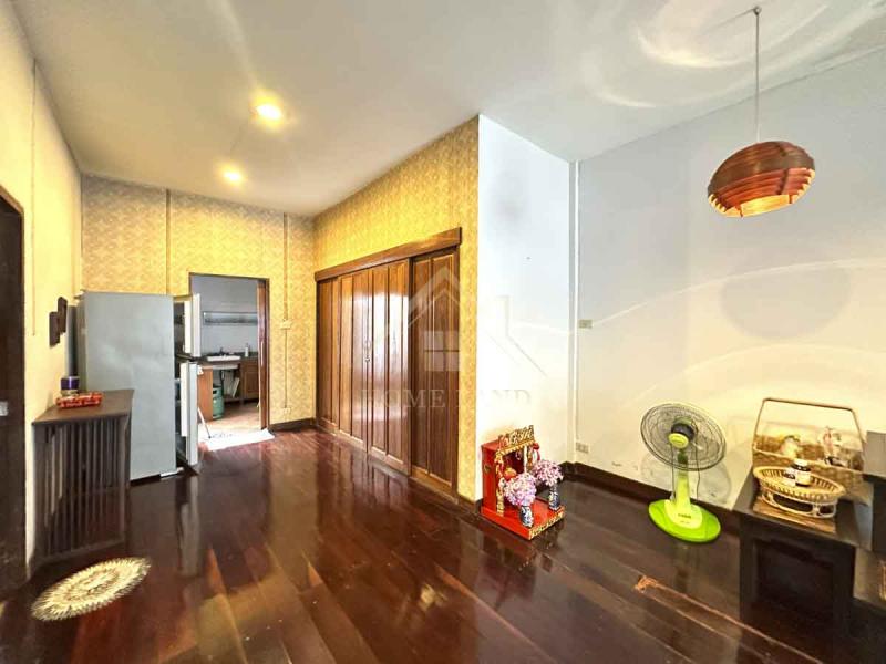 ทาวน์เฮ้าส์ 2 ชั้น พระราม 2 ซอย 24 บางมด บางขุนเทียน กรุงเทพ