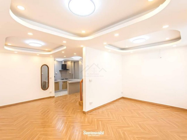 ขายทาวน์เฮ้าส์ 2 ชั้น รีโนเวทใหม่ Minimal Style หมู่บ้านประชากรไทย ซอยลาดพร้าว93 สวยพร้อมเข้าอยู่