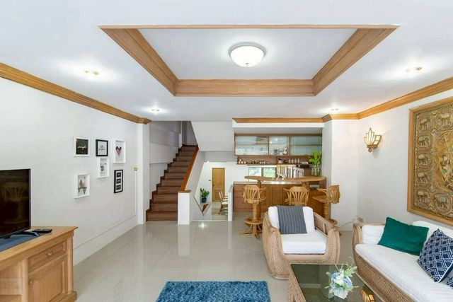 ให้เช่า 40,000 บาท/เดือน ทาวน์โฮม 4 ชั้น – #เมญ่า #รีโนเวทใหม่ บางส่วน พร้อมเฟอร์นิเจอร์ และเครื่องใช้ไฟฟ้า พื้นที่กว้างขวาง #ปล่อยรายวันได้