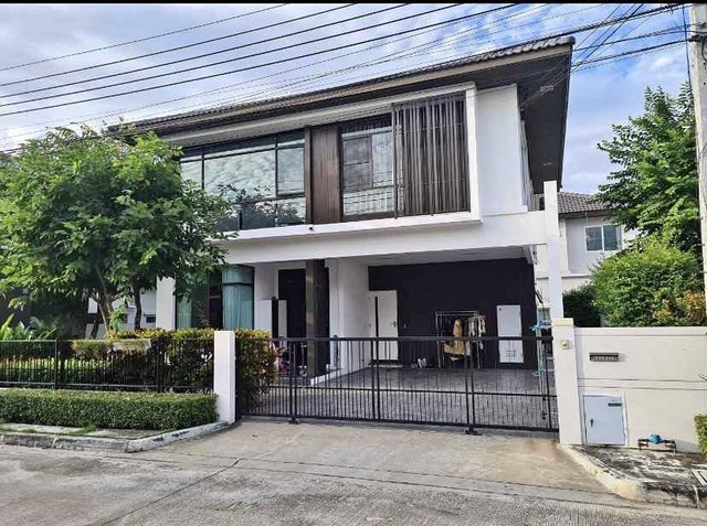 ให้เช่าบ้านเดี่ยว 2 ชั้น หมู่บ้านมัณฑนา เลค วัชรพล(โครงการ 2) เลี้ยงสัตว์เล็กได้ ไม่รับจดทะเบียนบริษัท