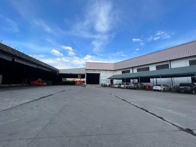 ให้เช่าโกดัง 2960 ตรม. ซอยบางกระดี่ 16 แสมดำ บางขุนเทียน รถเทรลเลอร์ 40 ฟุต เข้า-ออกได้