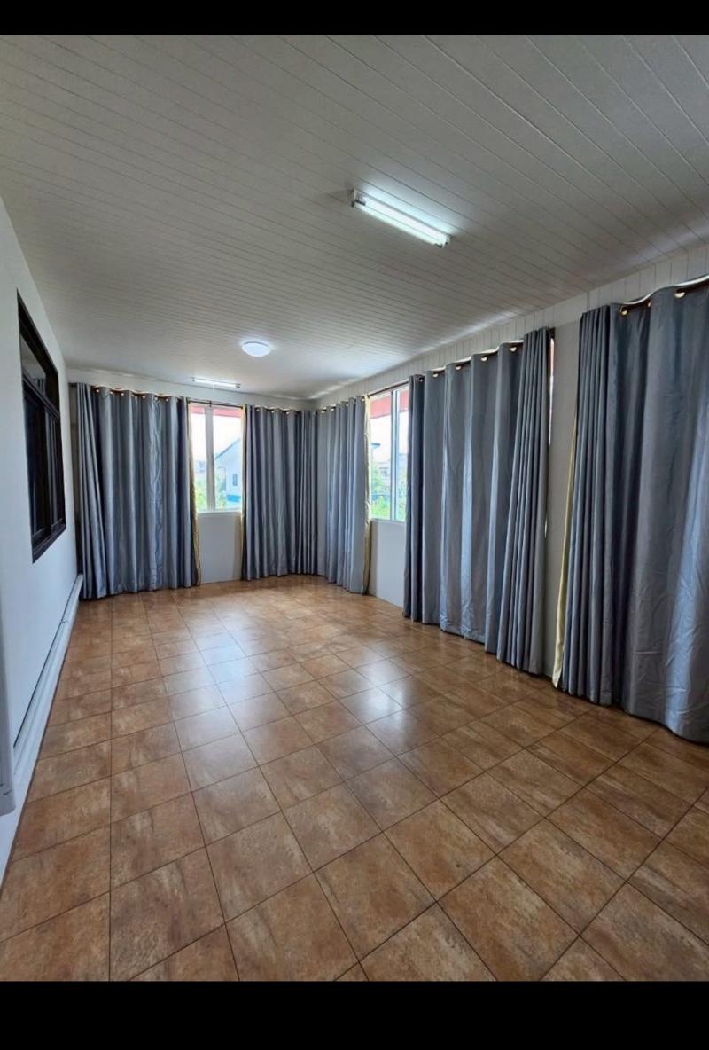 ให้เช่าบ้านเดี่ยว 3ชั้นเนื้อที่ 111 ตร.ว พื้นที่ใช้สอย 800ตร.ม 7ห้องนอน 6ห้องน้ำ ถนนลาดพร้าวใกล้ห้างบิ๊กซี วังทองหลาง ราคาเช่า 120,000 บ/ด